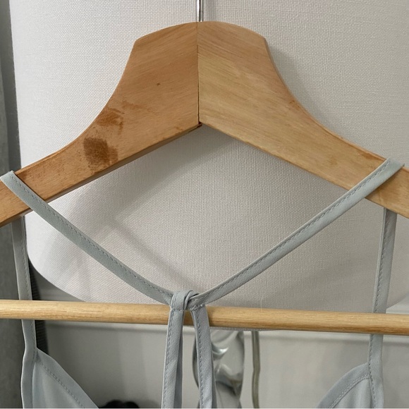 3/30$🤍 A&F | Baby blue strappy cami - Picture 4 of 5